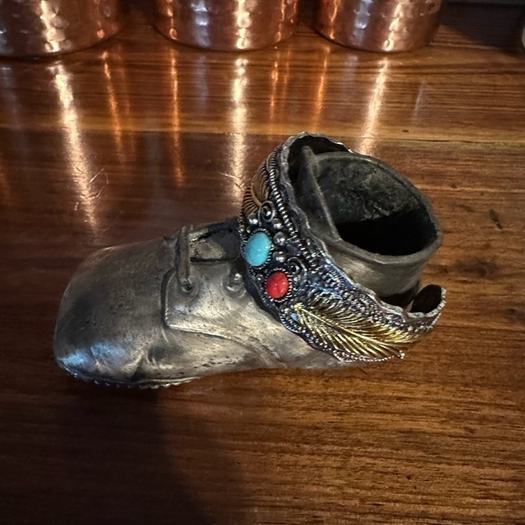 Silver tone faux turquoise bracelet. You would never know it! Nice and weighted - Picture 11 of 11